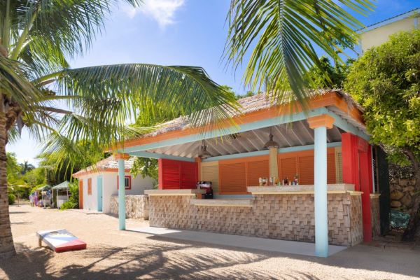 The Verandah Resort and Spa - Lazy Pelican Bar